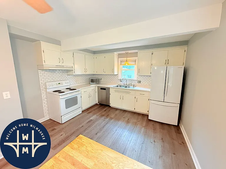 3126 S Burrell St — Photo 1