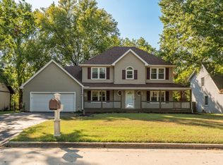 2377 S Hilton Avenue, Springfield, MO 65807