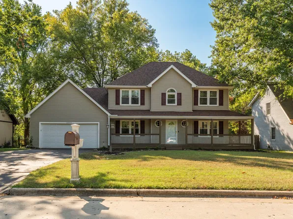 2377 S Hilton Avenue, Springfield, MO 65807