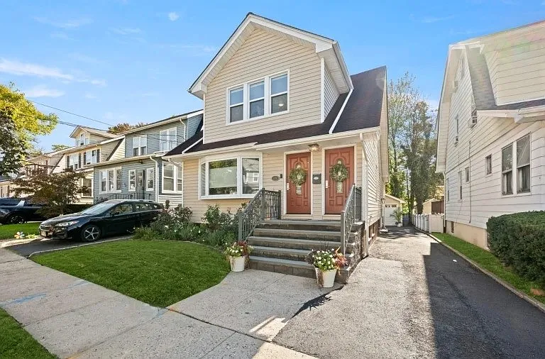 74 Hughes St #2 — Photo 2