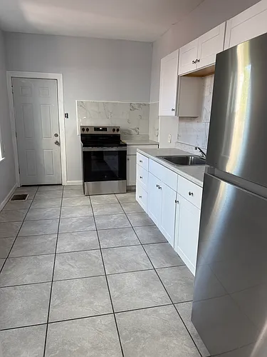 607 S Van Buren St Photo 1