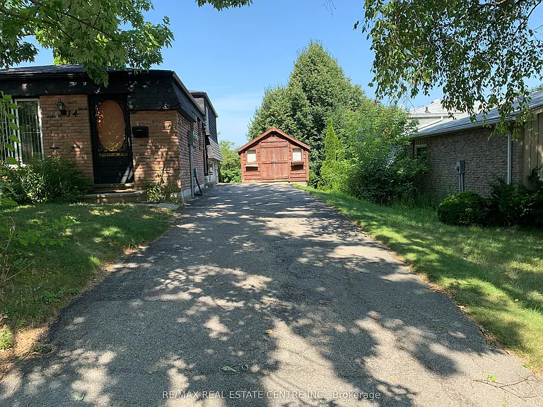 14 Sandsprings Cres — Photo 18