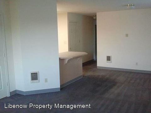 3rd image of 806 E White Birch Ave APT 1