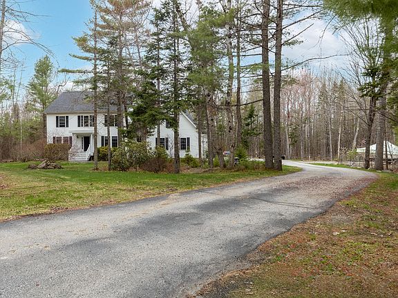 4th image of 39 Eaton Ridge Drive