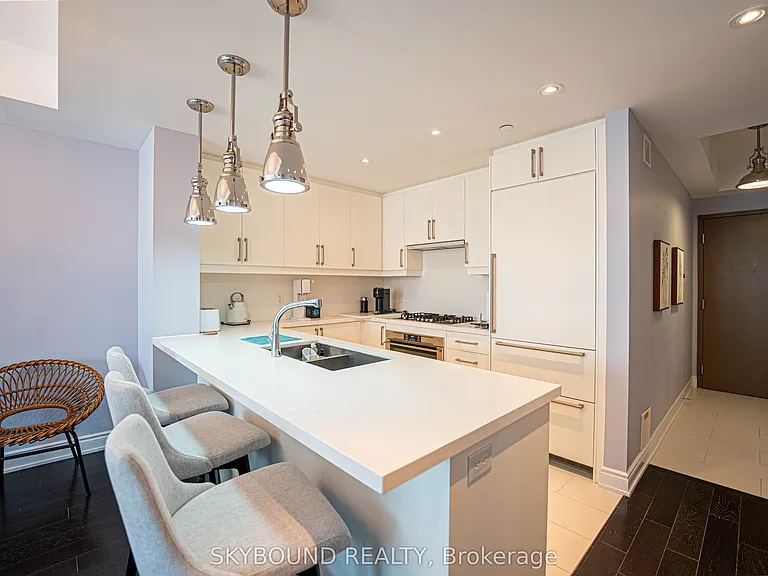 3500 Lakeshore Rd W #420 — Photo 7