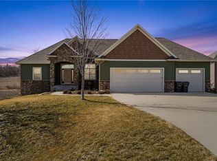 4208 Pro Farmer Rd SW, Cedar Rapids, IA 52404