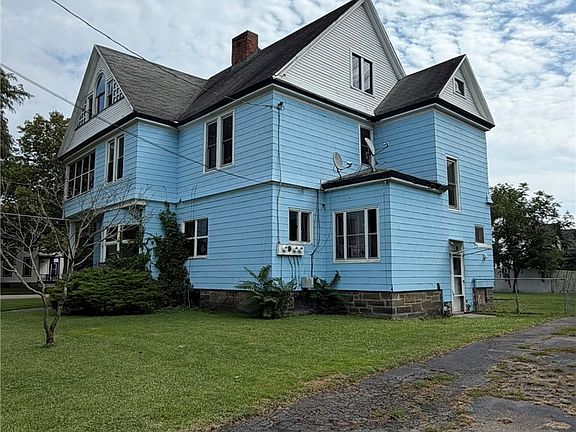 4th image of 402 Spaulding St