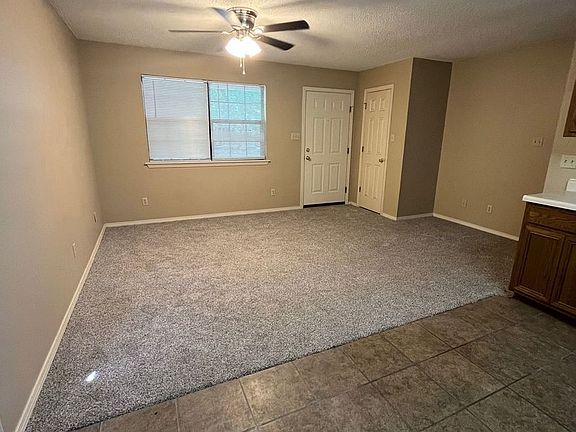 2nd image of 3326 N Detroit Ave APT 1
