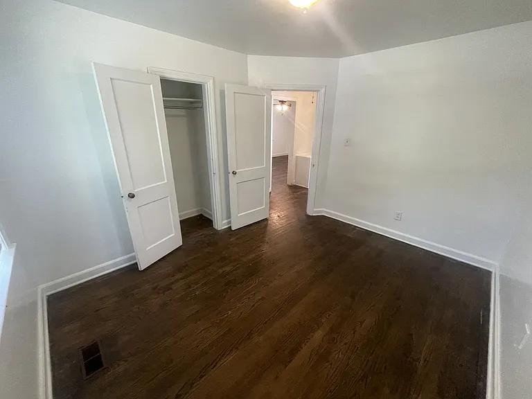 2421 Renfrow Rd — Photo 9