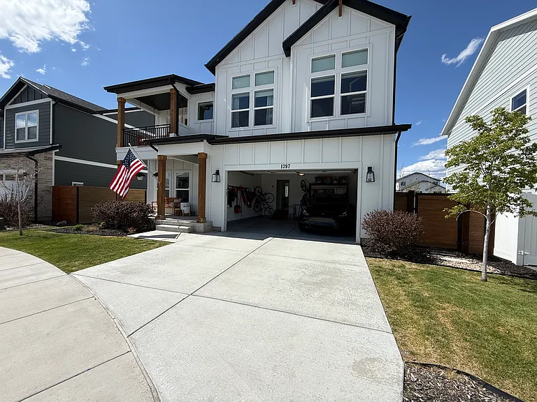 1397 Sumac Cir — Photo 3