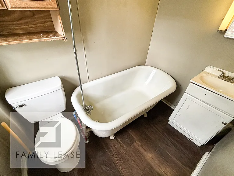 751R Grove Ave — Photo 8