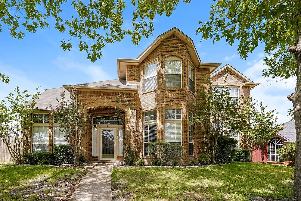5 bed, 3.0 bath, 3012 sqft, $2,980 — Photo 1
