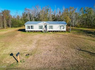 2624 Front St, Cottondale, FL 32431
