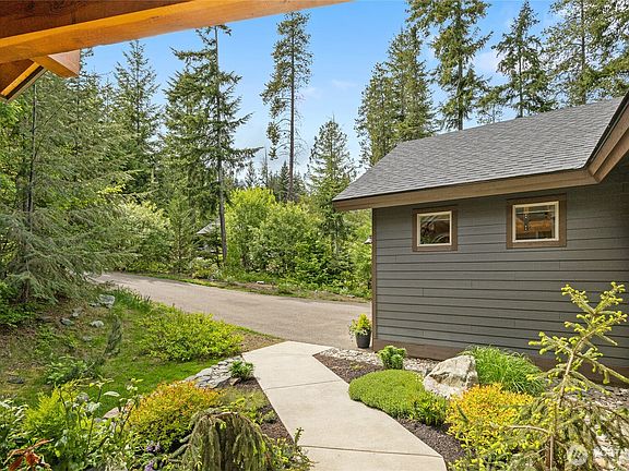 4th image of 636 Trailside Drive