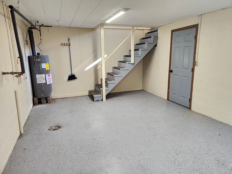 6295 Dresden Rd #B — Photo 21