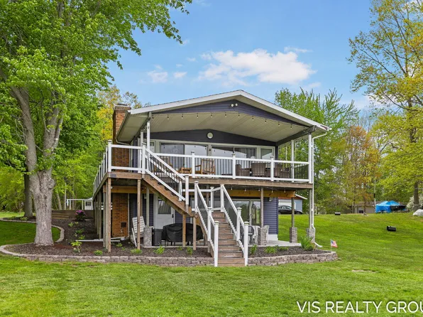 46611 Vine Ave, Bloomingdale, MI 49026