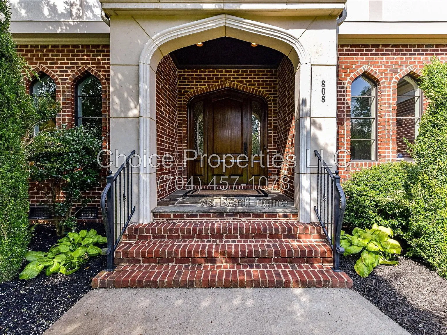5 bed, 6.0 bath, 6419 sqft, $14,500 — Photo 4
