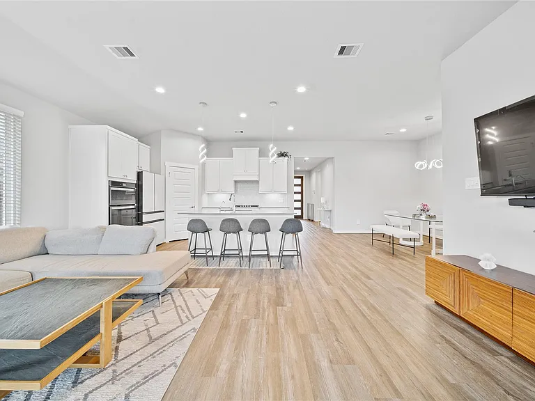 28447 Halle Ray Dr — Photo 28