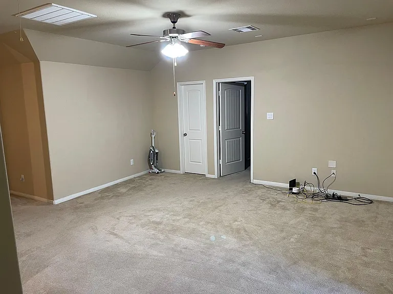 9111 Turnbull Ln — Photo 12