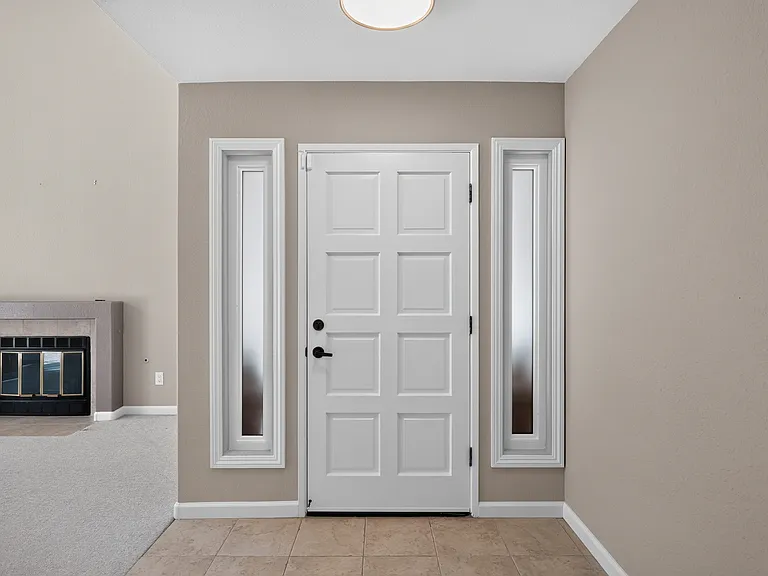 12137 Putting Green Row — Photo 35