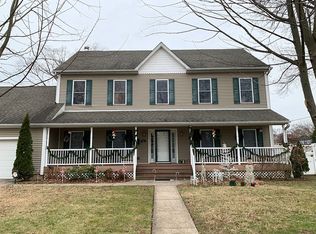 91 14th Ave, West Babylon, NY 11704