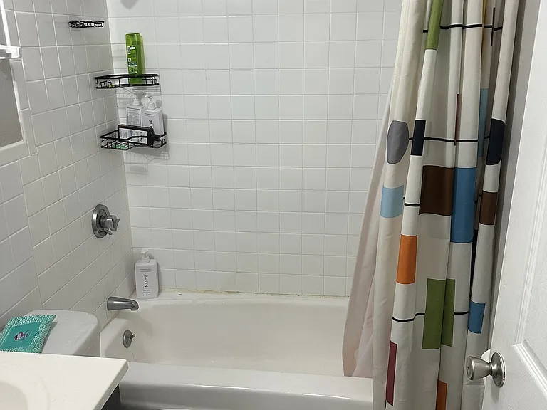 182 Thorndike St #E — Photo 10