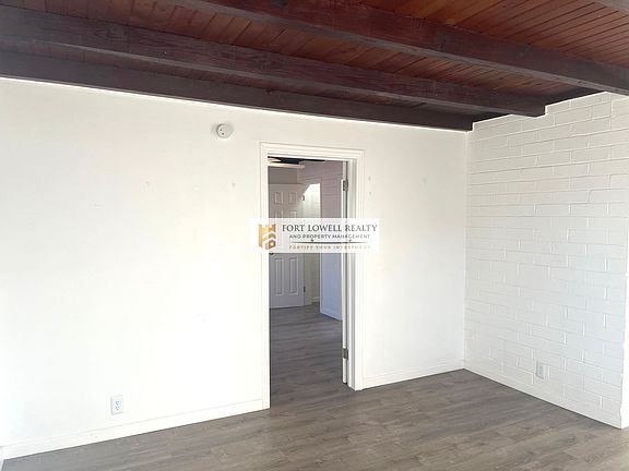 3rd image of 1505 E Glenn St #1517