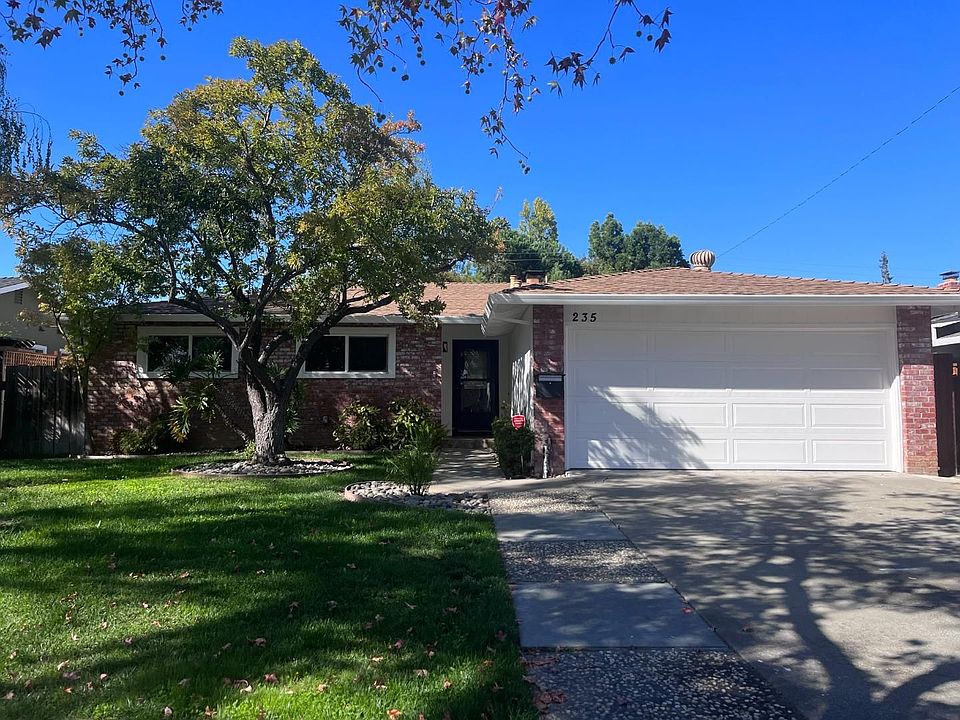 1st image of 235 Kensington Way