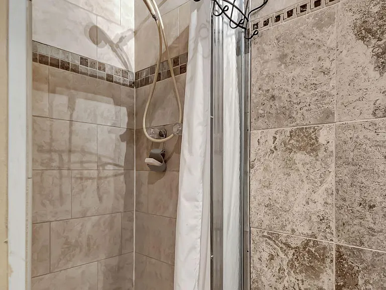288 Tuscany E — Photo 13