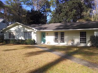 4 Marsh Dr, Savannah, GA 31410