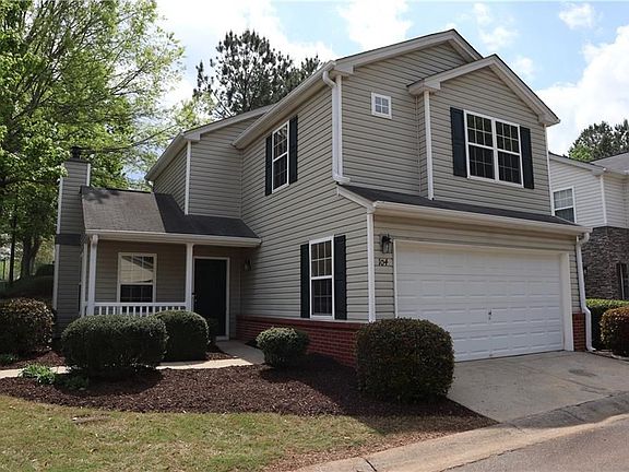 2nd image of 104 W Oaks Pl