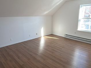 26 Ward St APT 5, Worcester, MA 01610