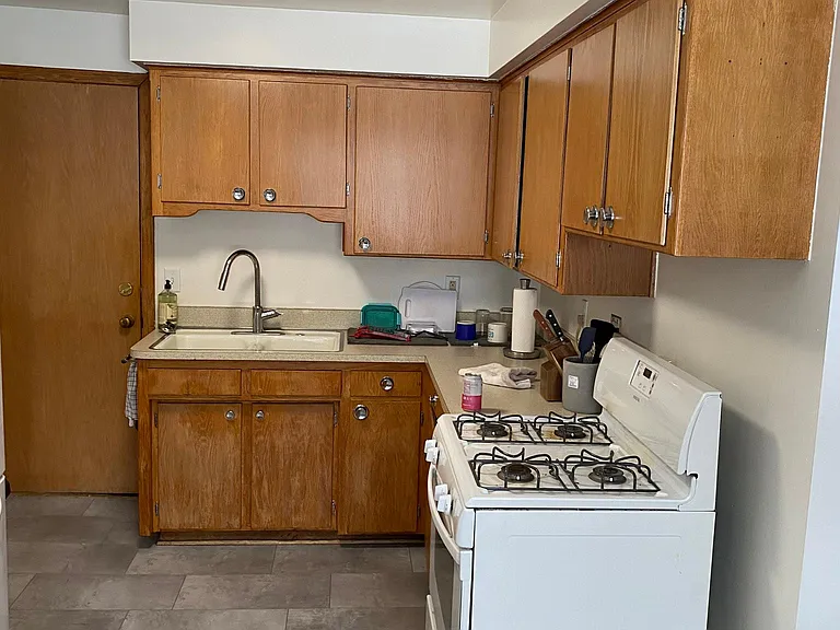 503 Desnoyer Ave — Photo 4