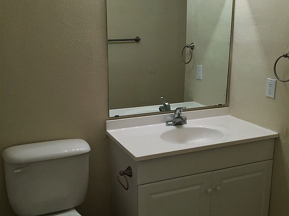 5th image of 701 Vista Isles Dr APT 1611