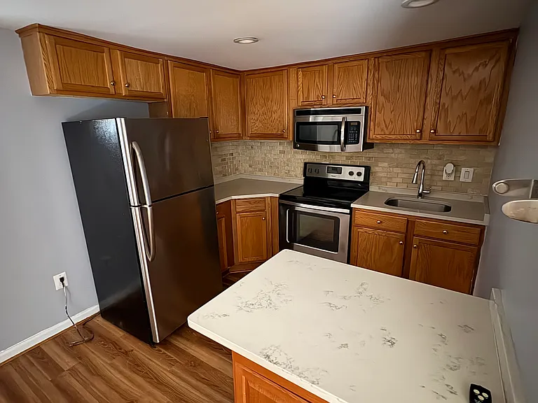 1019 Columbia Rd NW #B — Photo 8