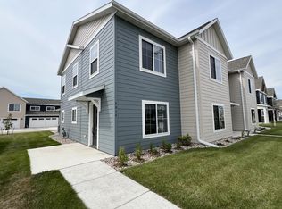 2414 Oak Branch Ave, Brookings, SD 57006