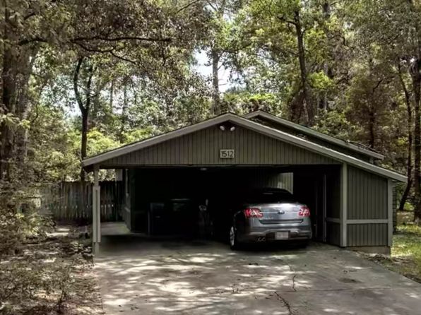 1512 E Red Cedar Cir