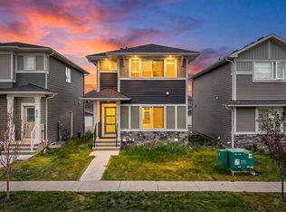 834 W Bayview Ter SW, Airdrie, AB T4B 5M5