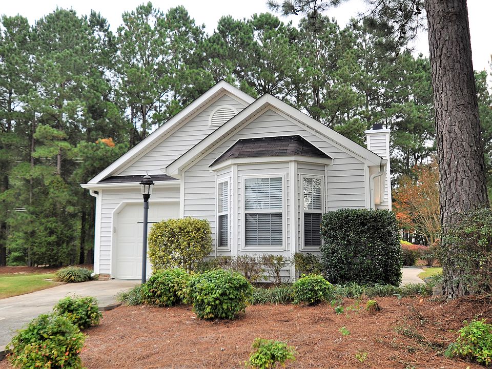 1st image of 206 Briarhaven Dr