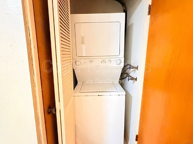 811 Jackson Keller Rd #3 — Photo 10