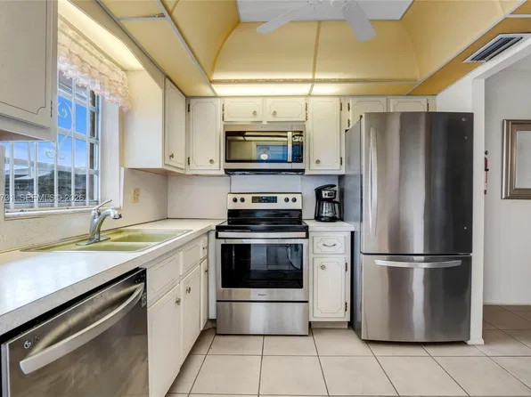 5300 Washington St APT N215, Hollywood, FL 33021