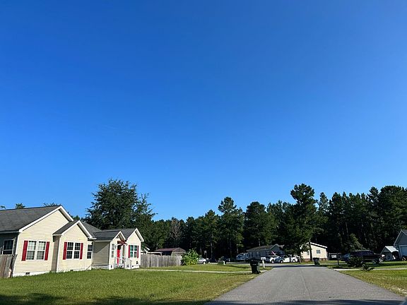 5th image of 223 SE Cutters Gap