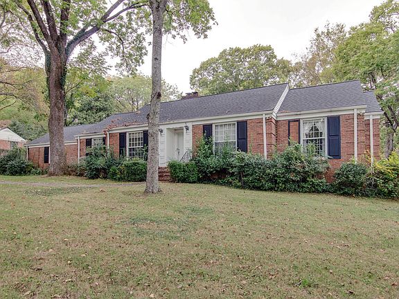 2nd image of 810 Forest Acres Dr