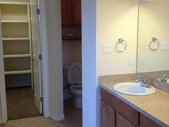 4th image of 4404 Sandstone Dr