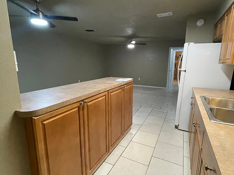 4444 Swift Rd #41 — Photo 7