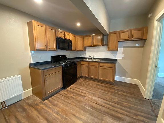 2nd image of 3405 Fairfield Ave #101