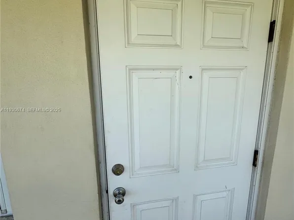 118 Salisbury E #118, West Palm Beach, FL 33417