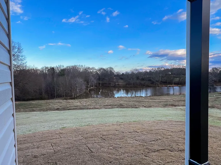 320 Hummingbird Ln — Photo 39