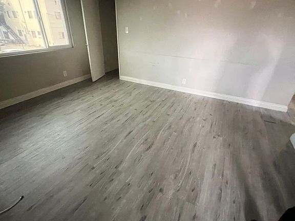 2nd image of 812 1/2 W D St