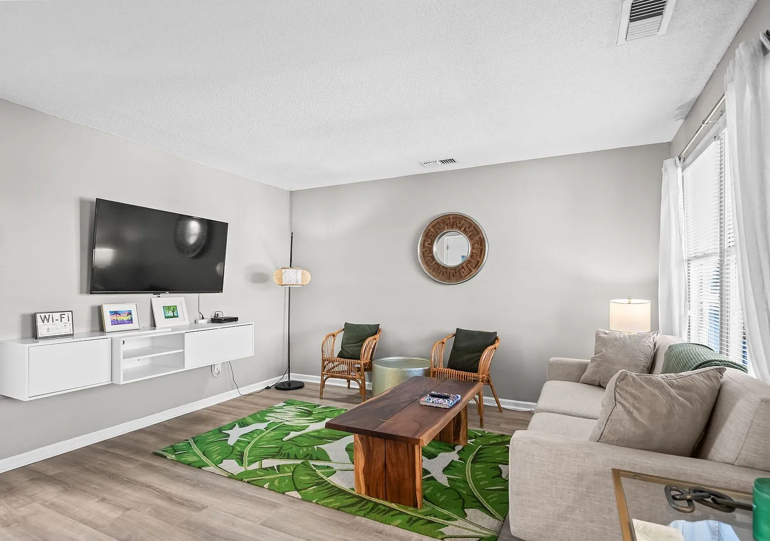 Stay, Relax & PlayCentrally Located Myrtle Beach Condo Near It All! — Photo 1